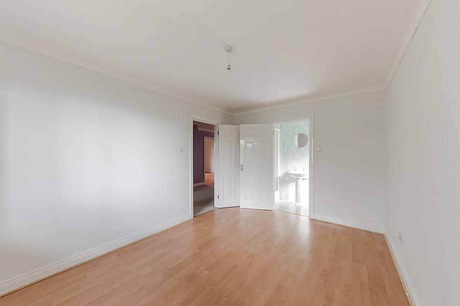 16 Windmill Heights