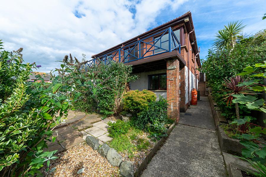 16 Windmill Heights