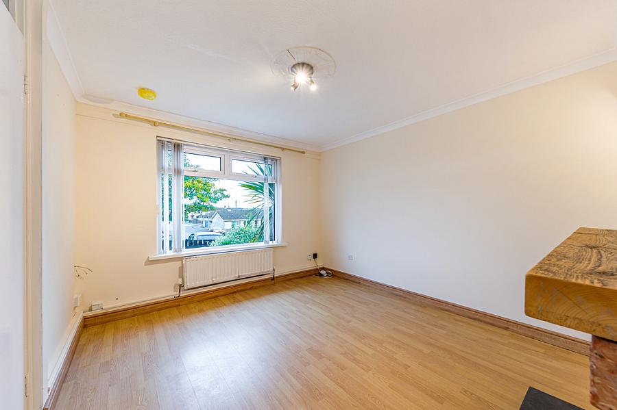 11 Ashmount Park