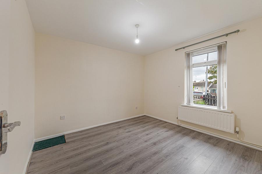 11 Ashmount Park