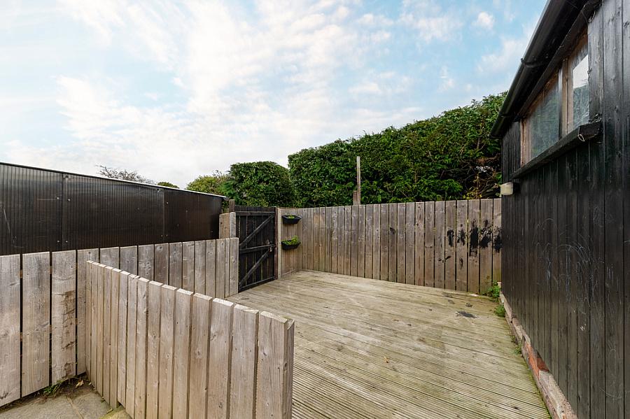 11 Ashmount Park