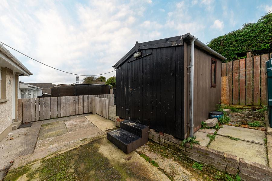 11 Ashmount Park