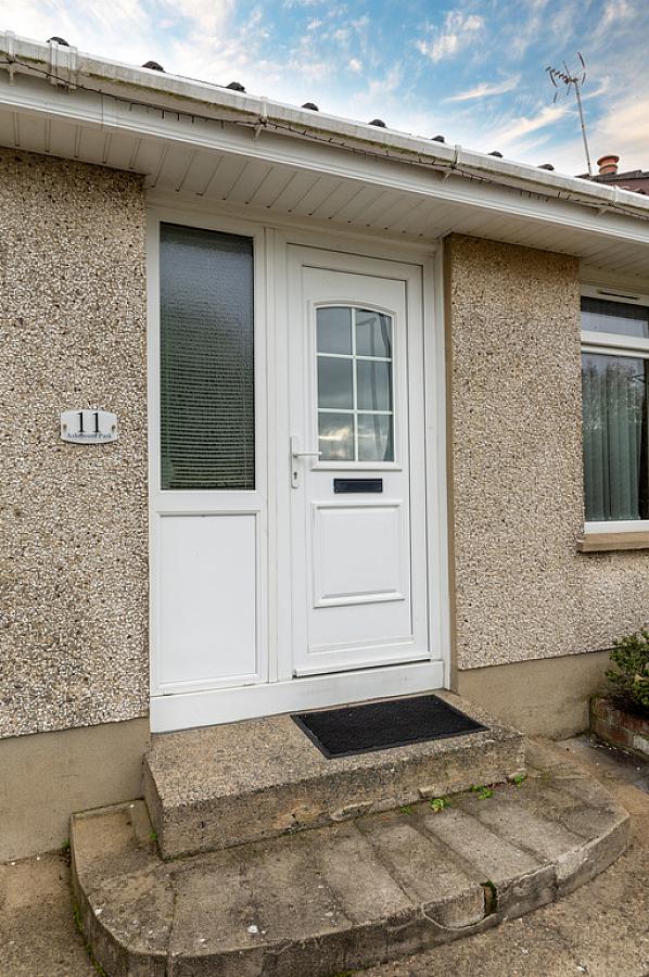 11 Ashmount Park