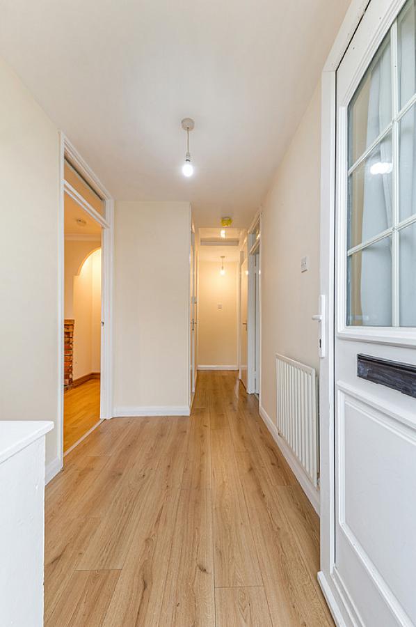 11 Ashmount Park