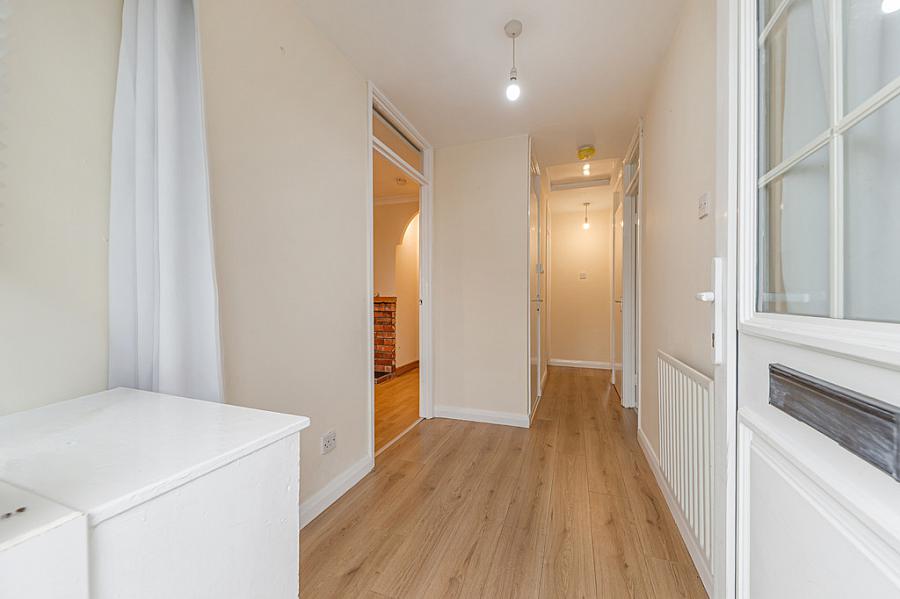 11 Ashmount Park