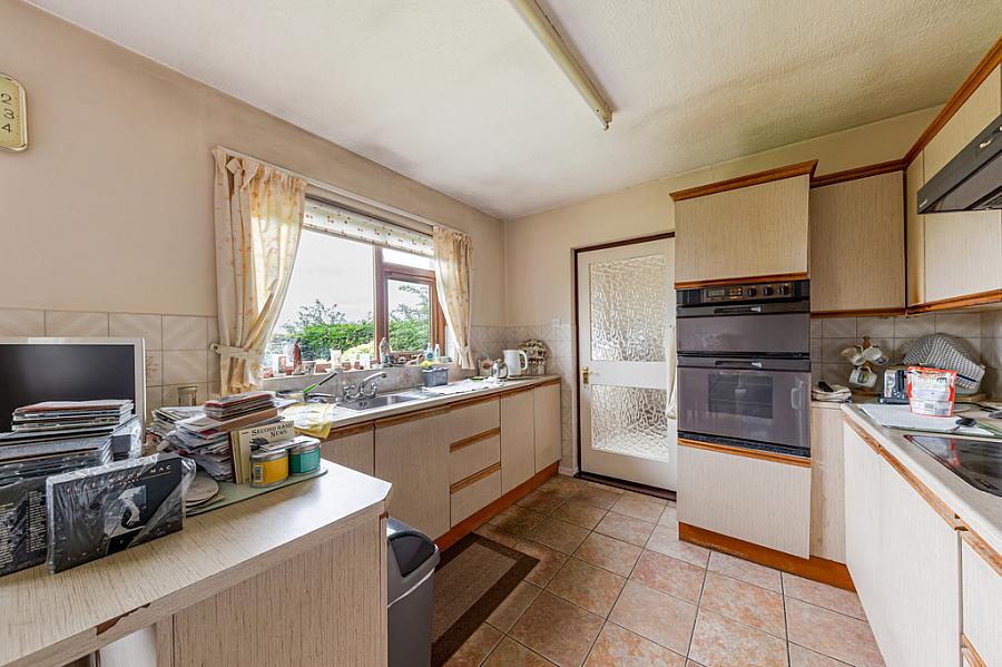 13 Rockfield Park