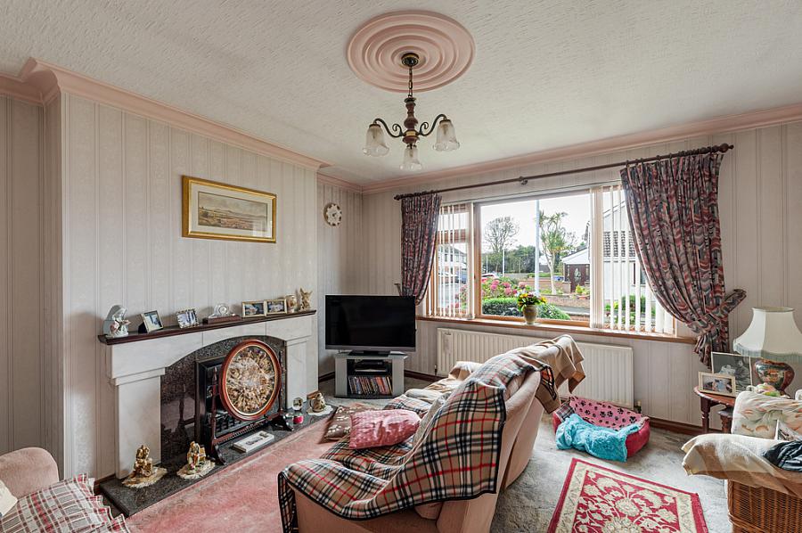 13 Rockfield Park