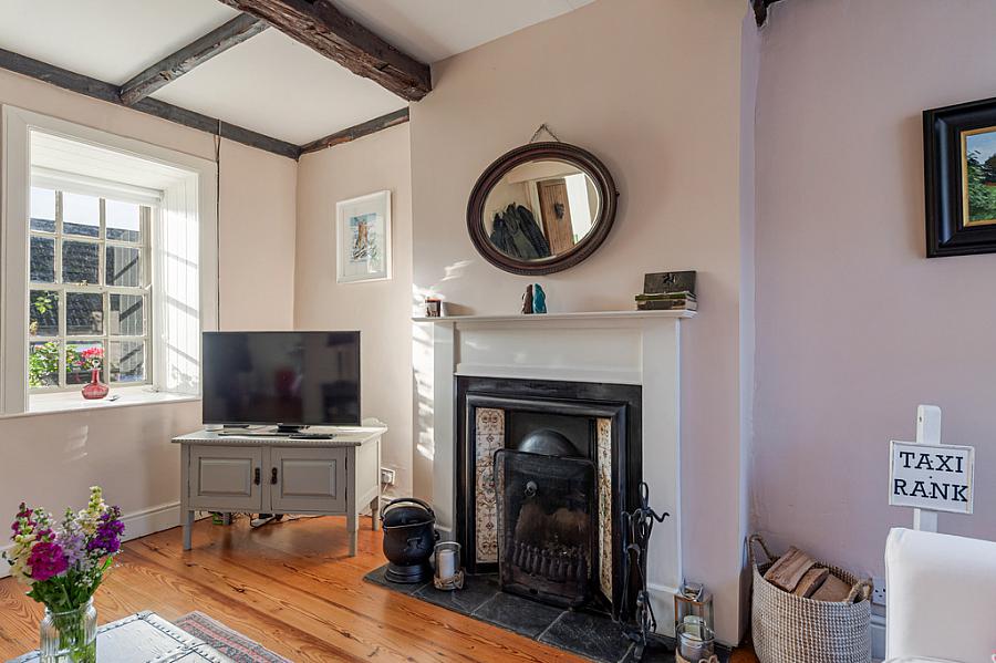 Rose Cottage 6 Church Street