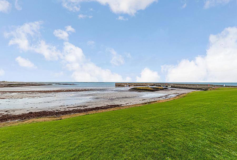 Apt 1 Whitkirk House, 27 Main Street