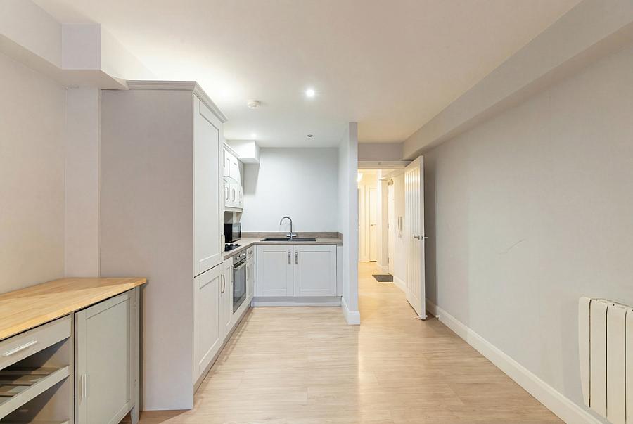 Apt 1 Whitkirk House, 27 Main Street