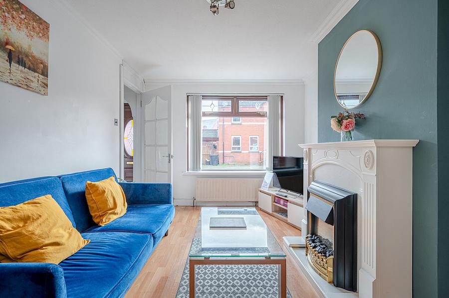 2 Stormount Crescent