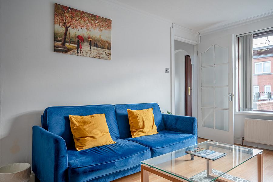 2 Stormount Crescent