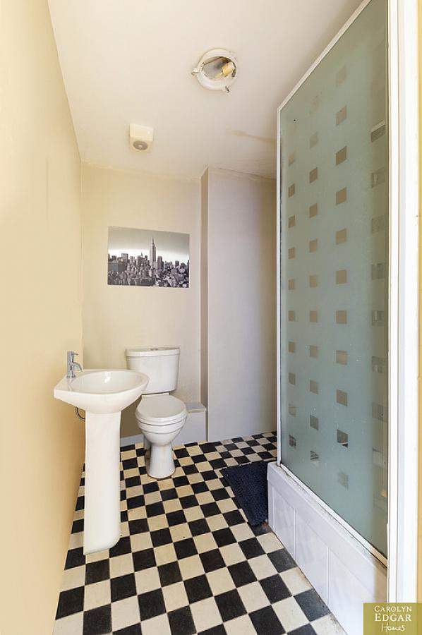 Apartment 10 Annesley Building