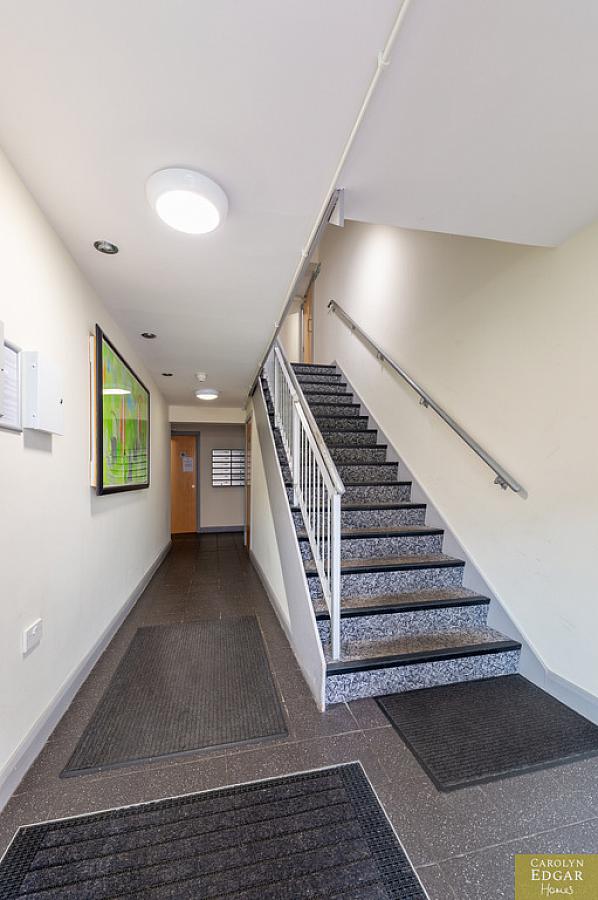 Apartment 10 Annesley Building