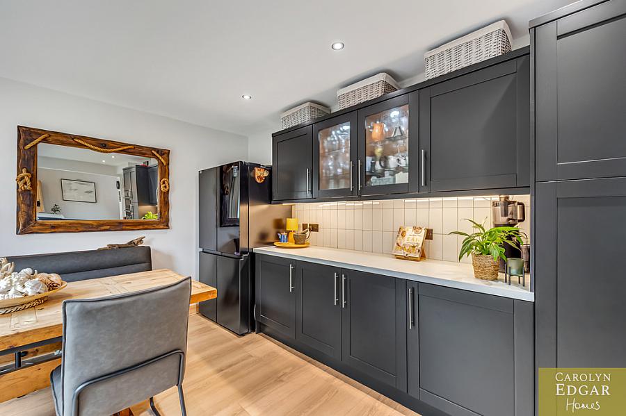 10 Priory Mews