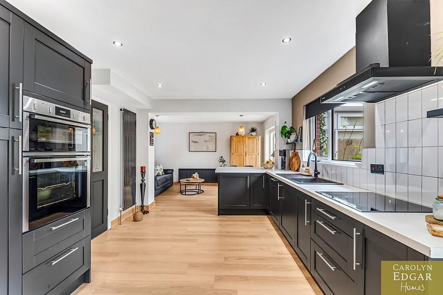 10 Priory Mews