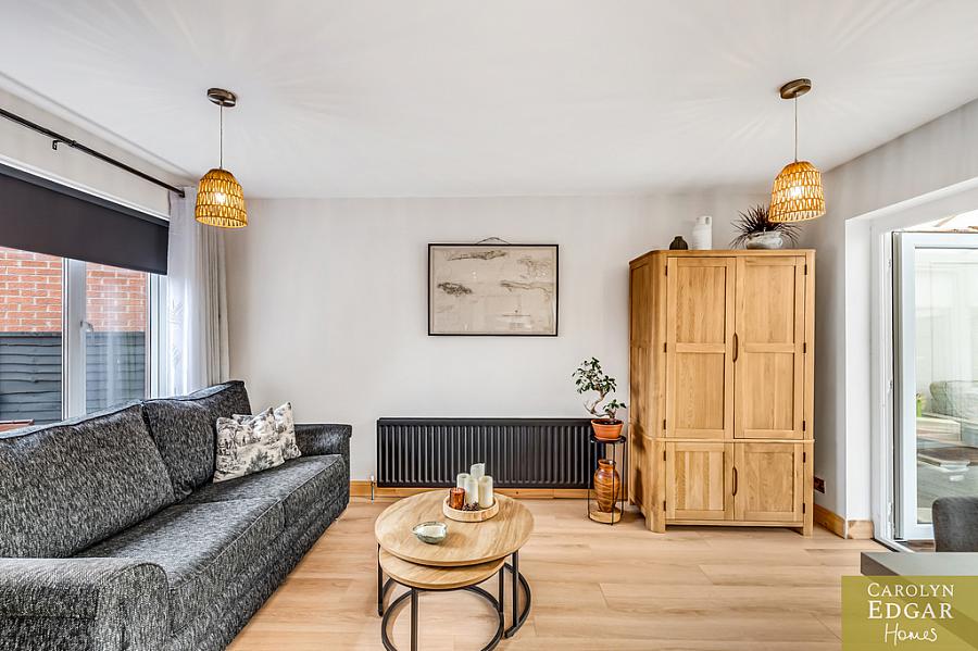 10 Priory Mews