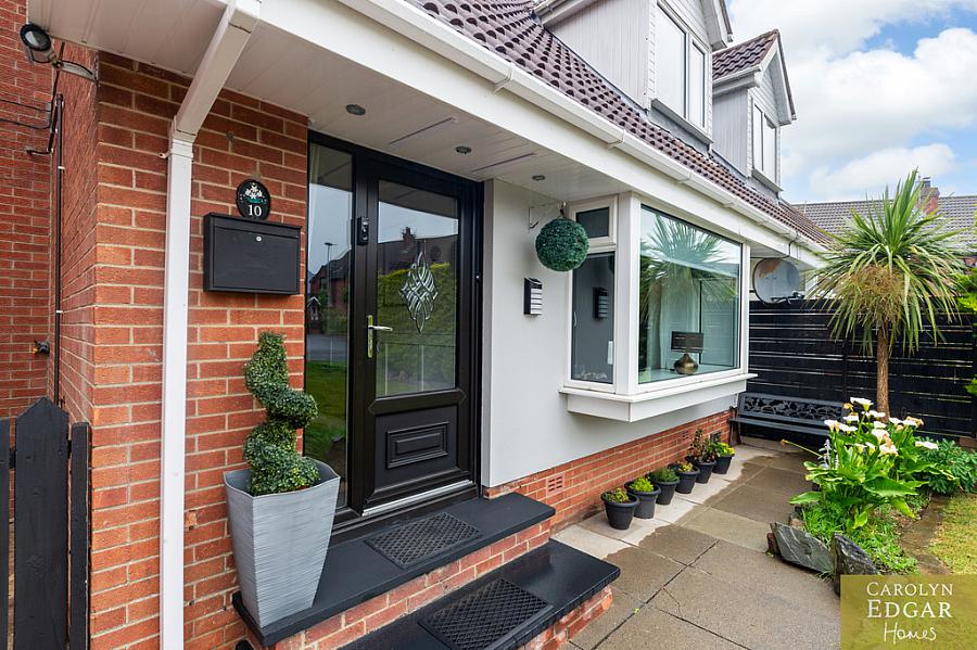10 Priory Mews