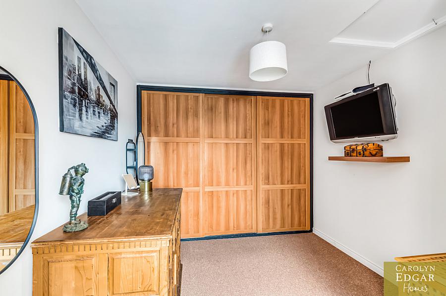 10 Priory Mews