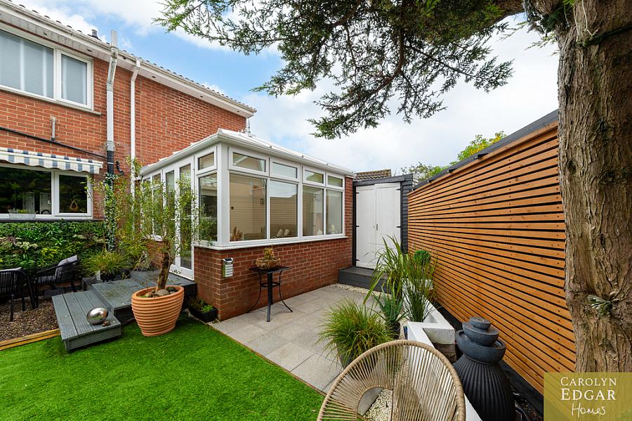 10 Priory Mews