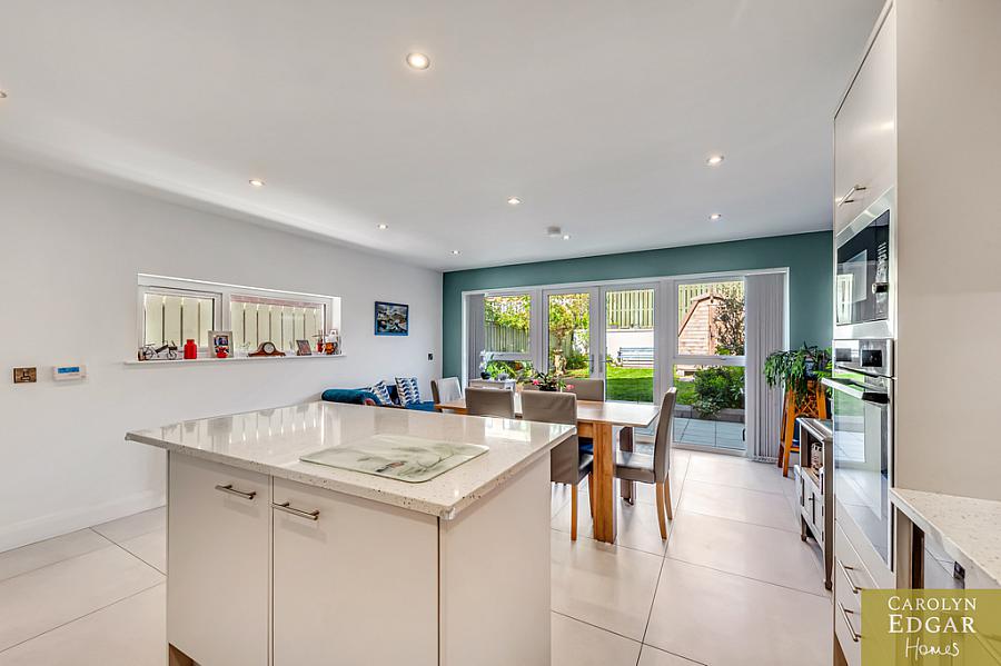 14 Milecross Manor