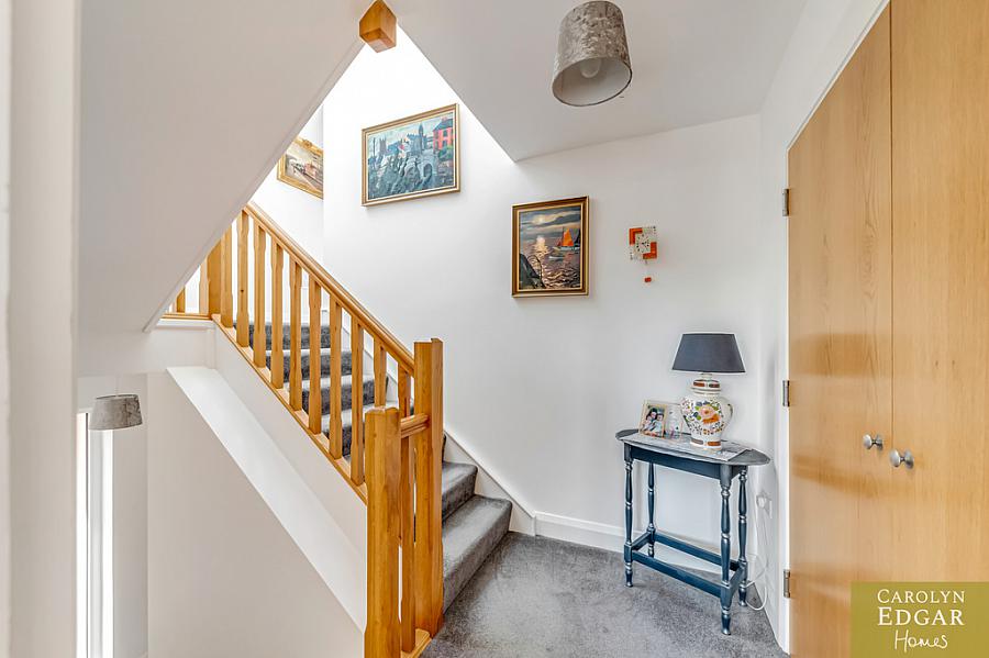 14 Milecross Manor