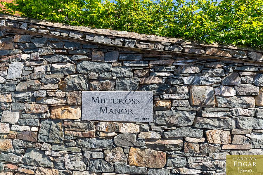 14 Milecross Manor