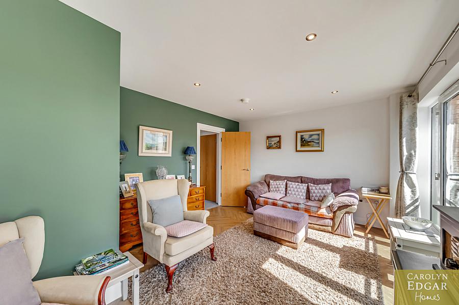 14 Milecross Manor