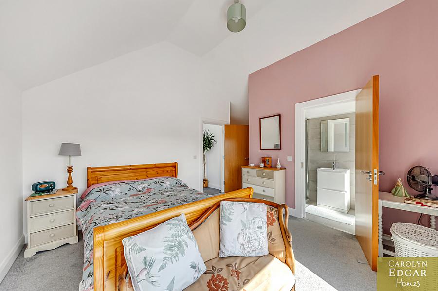 14 Milecross Manor