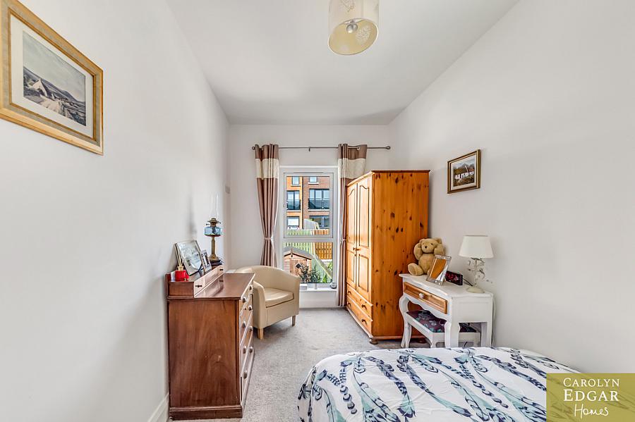 14 Milecross Manor