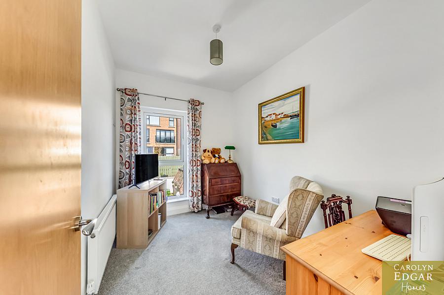 14 Milecross Manor
