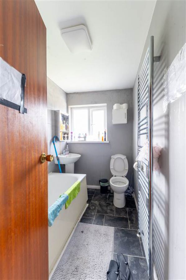 32 Inishowen Drive