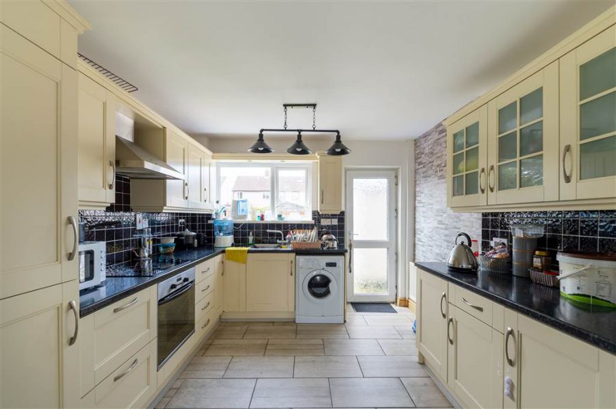 32 Inishowen Drive