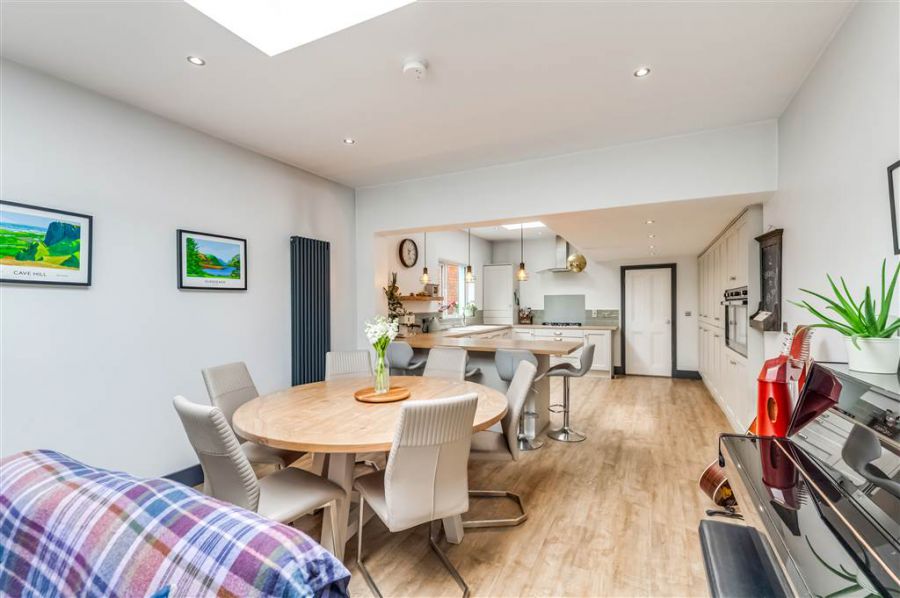 52 Glenburn Road