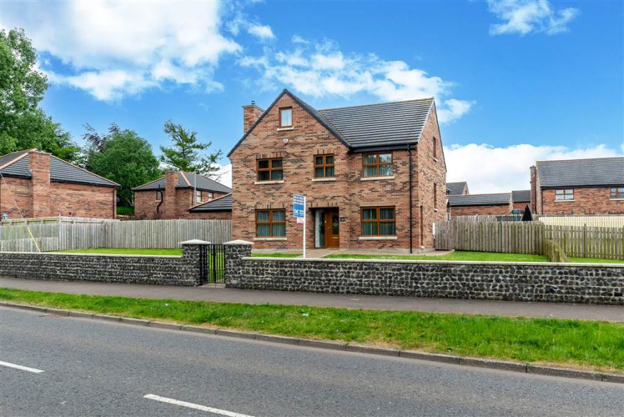 12b Glen Road