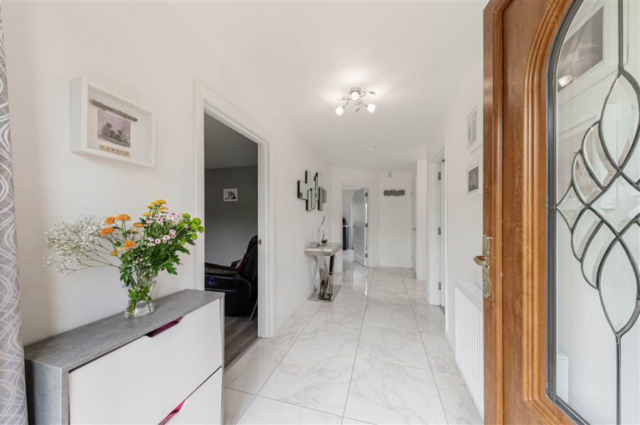 12b Glen Road