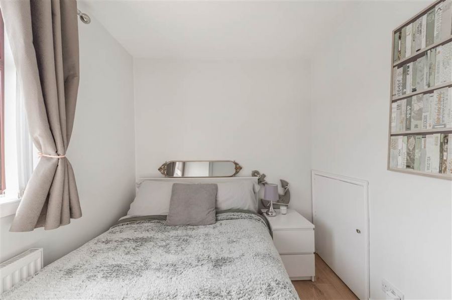 17 Garron Crescent