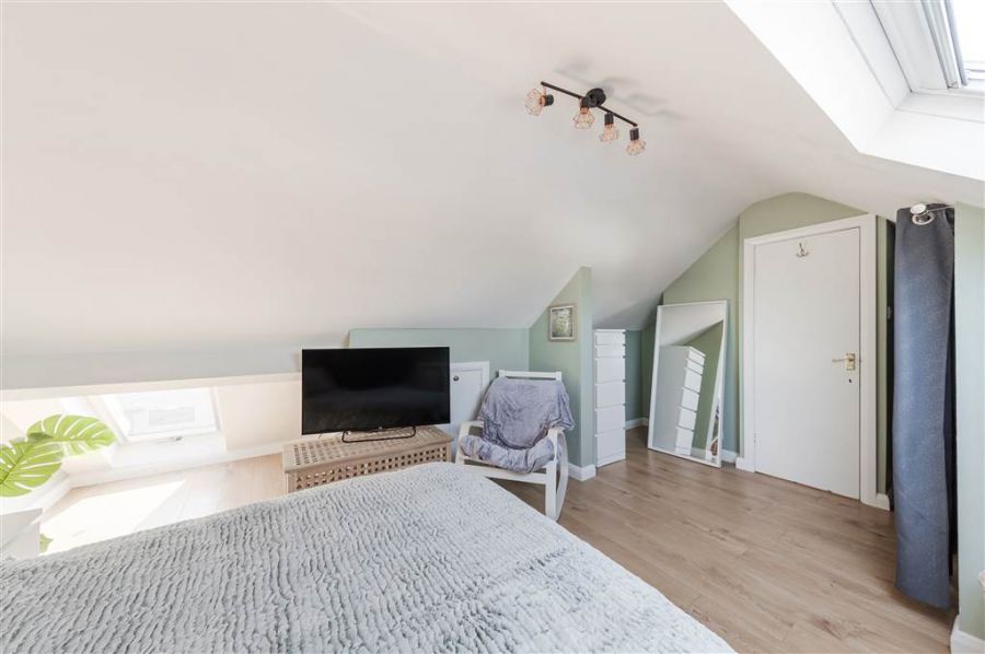 17 Garron Crescent