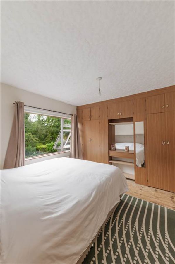 31 Ashton Park