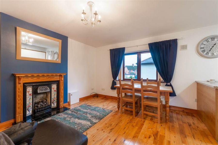 2 Lyme Grove 2 Lyme Grove