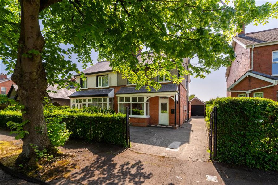9 Finaghy Park South, Finaghy, Belfast, BT10 0HR