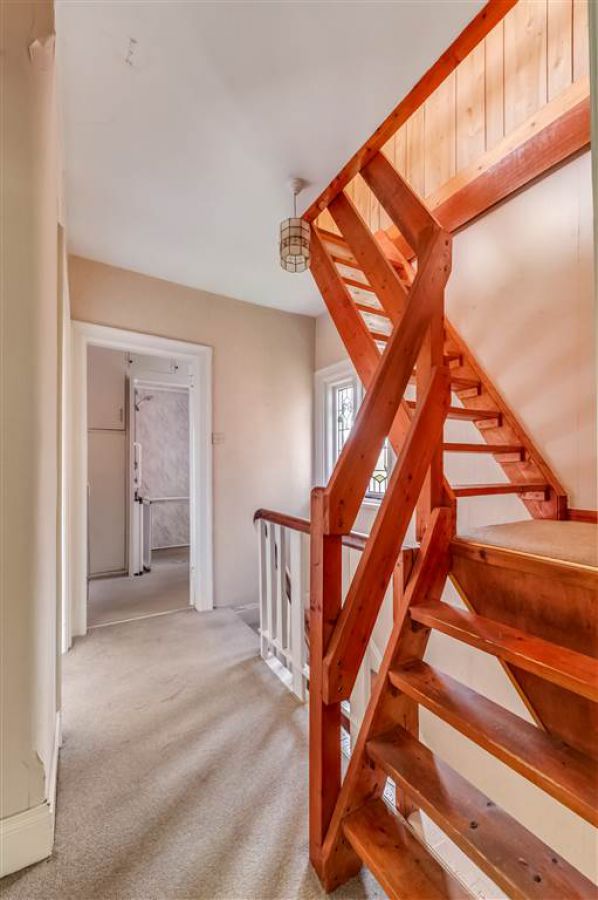 9 Finaghy Park South