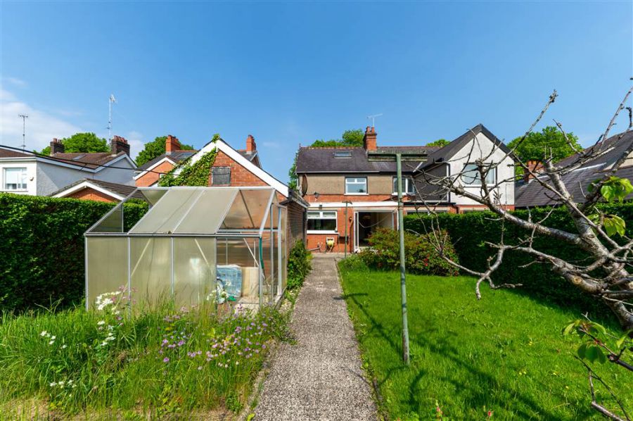 9 Finaghy Park South