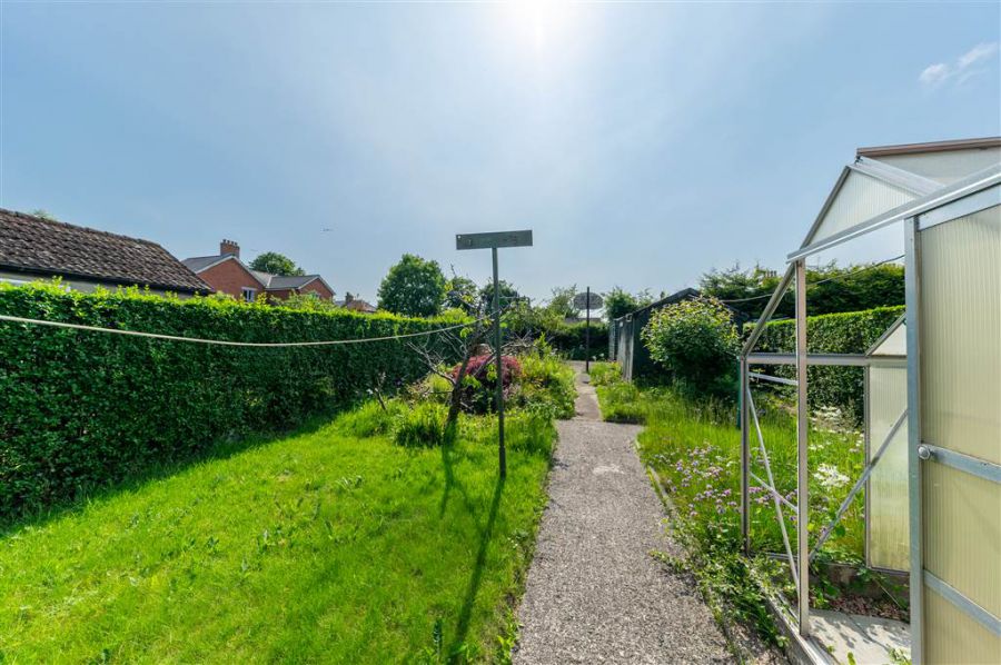 9 Finaghy Park South