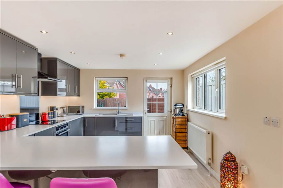 10 Steedstown Road