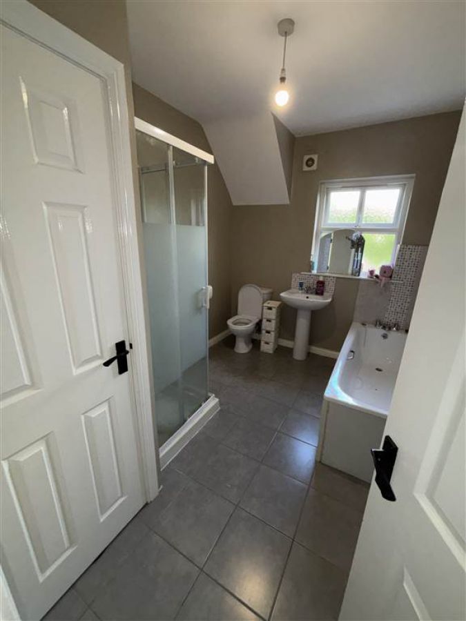 13 Dun Eden Grove