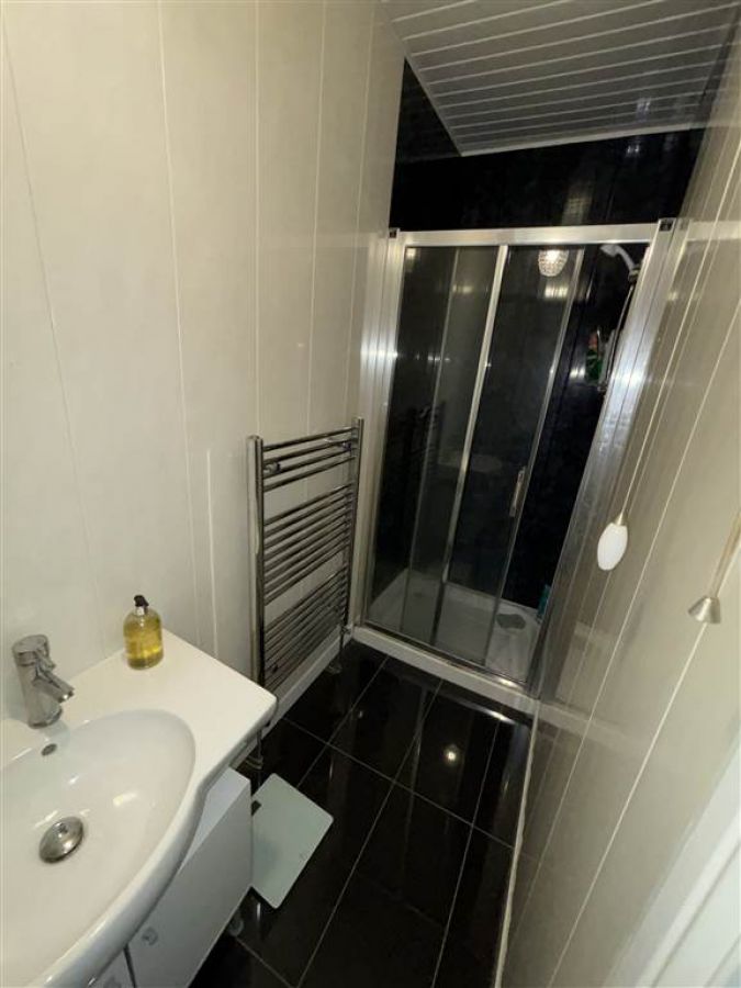 13 Dun Eden Grove