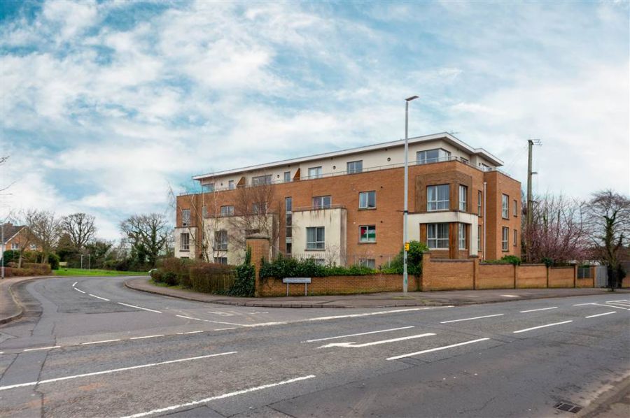 Apt 1 Mayfield Square