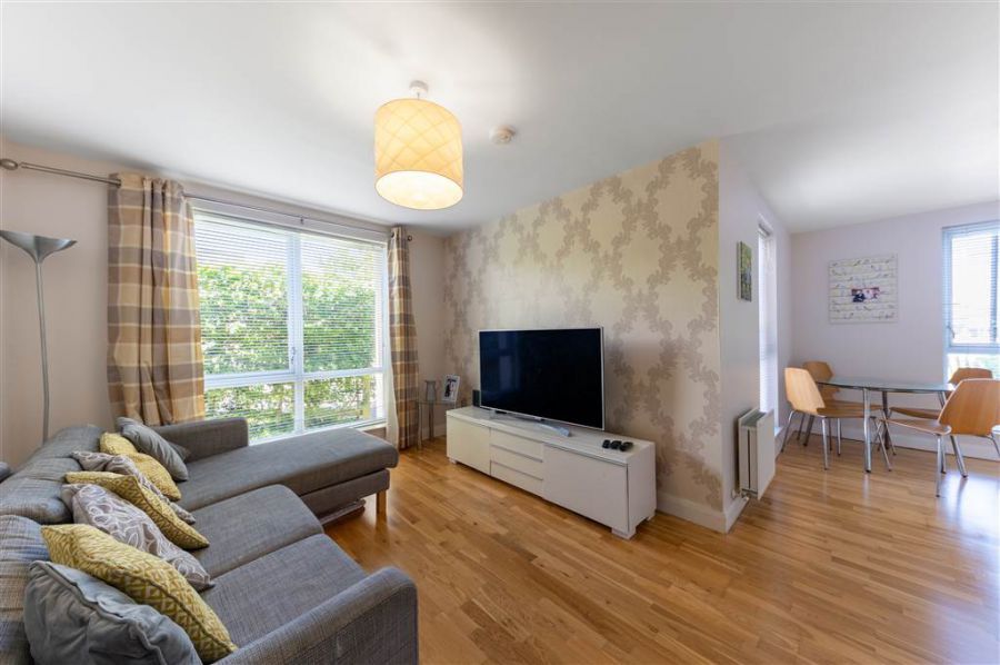 Apt 1 Mayfield Square