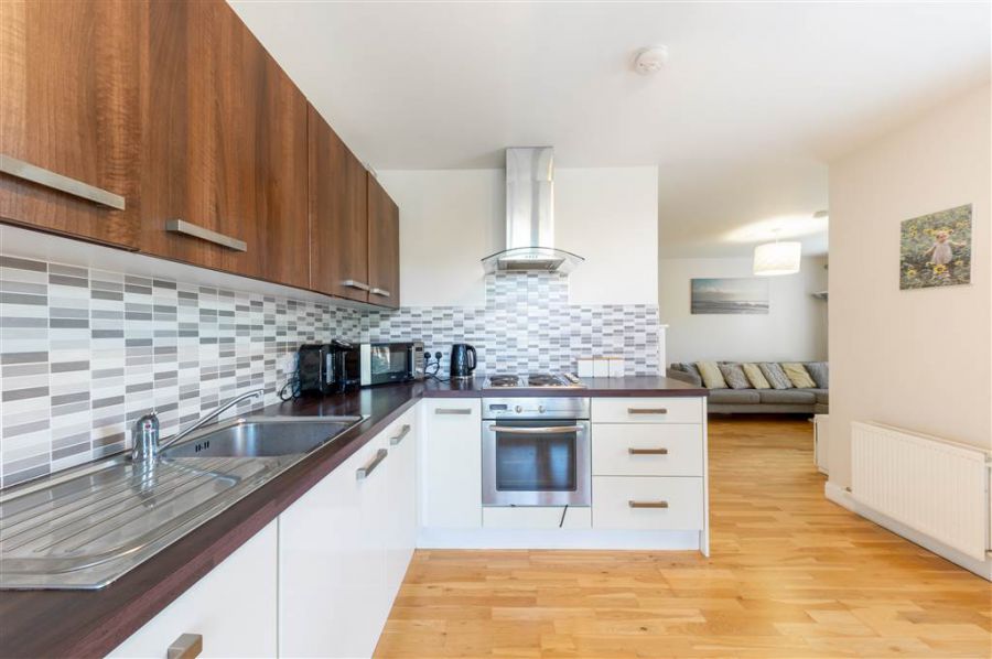 Apt 1 Mayfield Square